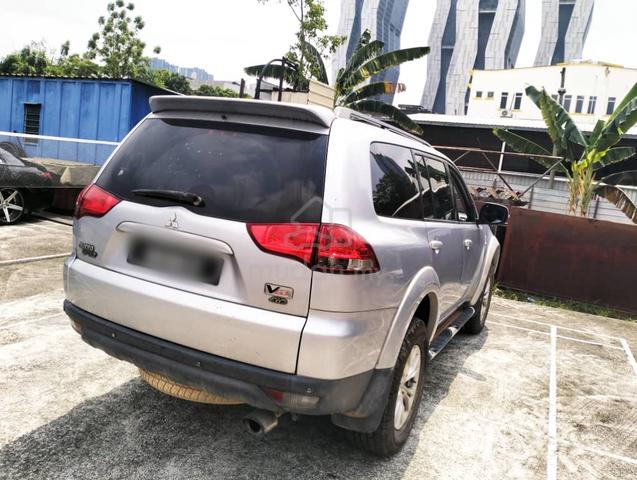 Mitsubishi PAJERO 2.5 (A) 2013 / 2014 Diesel Green - 4