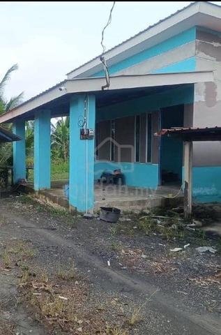 Tanah beserta rumah untuk dijual 1