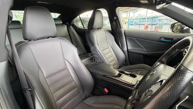 2021 Lexus IS300 2.0 F Sport Mode Black Saloon 2WD - 4