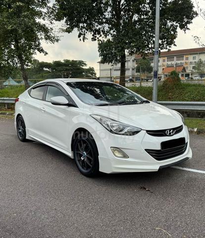 2013 Hyundai ELANTRA 1.8 PREMIUM (A) - 1