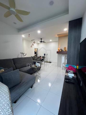 Sky Gardens Residences 1