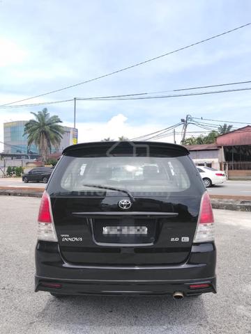 2010 Toyota INNOVA 2.0 E FACELIFT (A) - 2