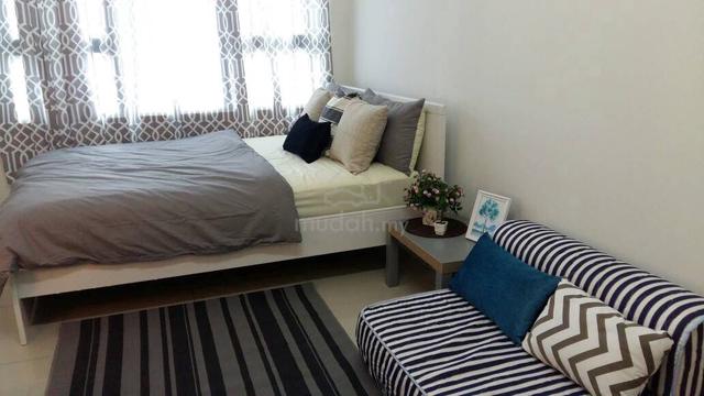 Centrestage Designer Suite 1