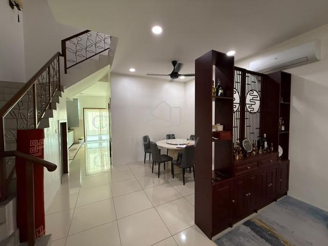 Partially Furnished Maple Residence 3 Storey Terrace @ Sungai Puyu 1