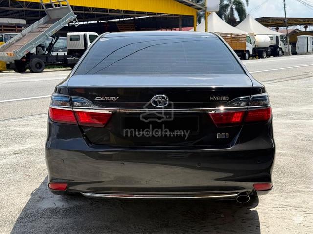 2017 Toyota CAMRY 2.5 HYBRID LUXURY (A) LOAN KEDAI - 4