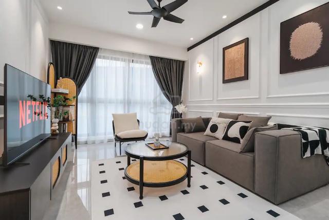 Bukit Serdang @ Freehold Condo For Sale ! 3 Rooms, Balcony & Yard | 7 Min Pavilion 2, Astro 1