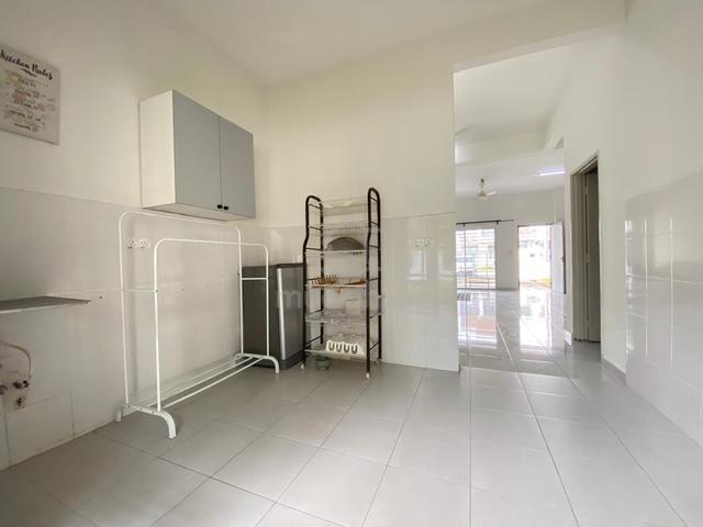 [SEMI FURNISHED] 2 Storey Superlink 22x90 Alam Suria, Puncak Alam 4