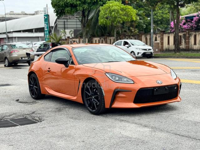 2023 Toyota GR86 2.4 MT 10th Anniversary Edition - 1