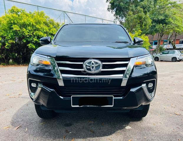 Toyota FORTUNER 2.4 Diesel VRZ 4x4 (A)