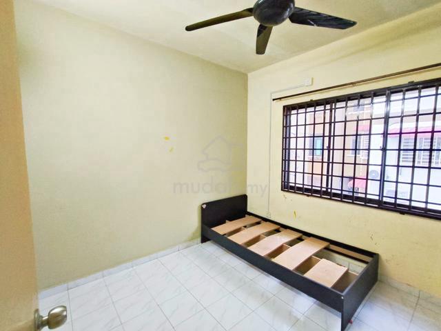 Rumah Pangsa Permas Jaya 1