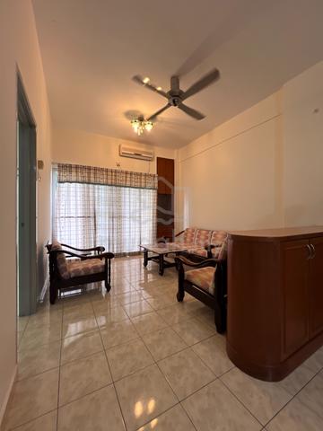 Pandan Court 1