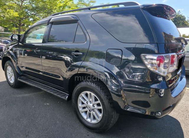 2012 Toyota FORTUNER 2.5 A G (DIESEL) (AT) (SUV)🖤 - 4