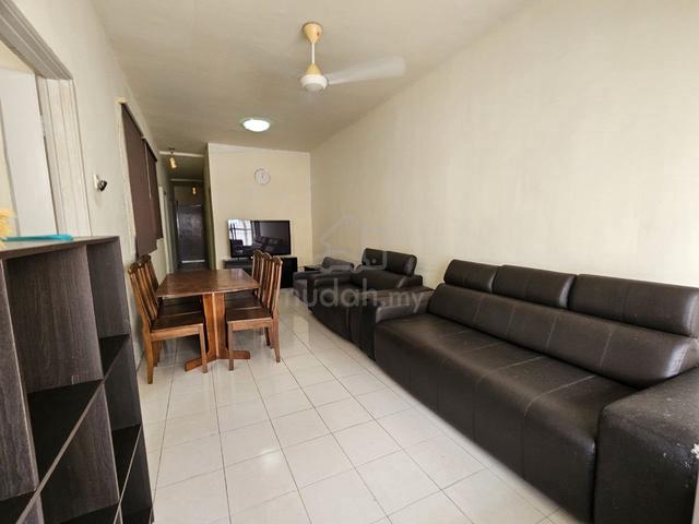 Residensi Bistaria 1