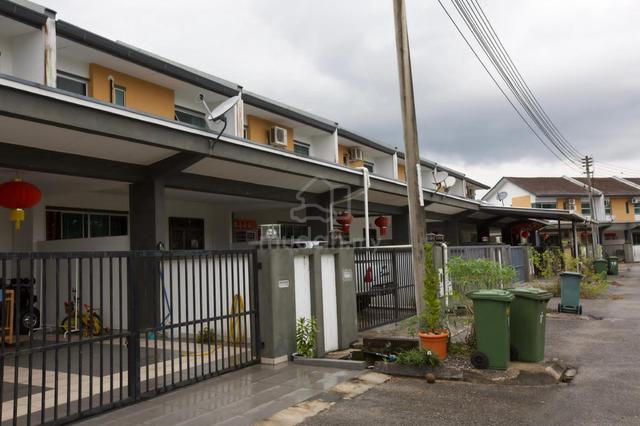 House for rent at Ten Mile Kuching 1