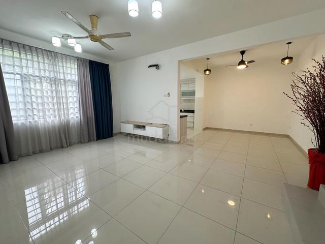 Puchong Greenview Townhouse 1
