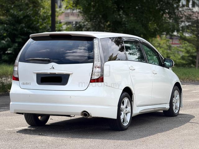 2011 Mitsubishi GRANDIS 2.4 MIVEC ENHANCED (A) - 4
