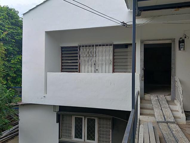 Taman Pelangi 15 Bedroom Renovate Johor Town CIQ Semi D For Sale 1