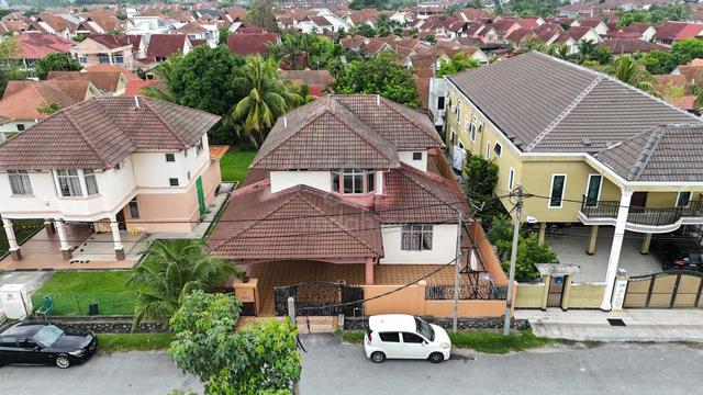 RENOVATED Double Storey Banglo Laman Lili NIlai Impian Below Market 1