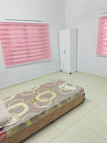 Bilik Sewa Perempuan 1