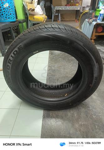 215 / 60 / 16 tyre - photo 3 of 3