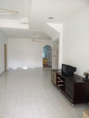 Desa Tebrau / Near HSI / Mount Austin / 4 bedroom / Jalan Harmonium 1