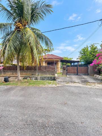 Single Storey Bungalow Taman Pantai Sepang Putra Bagan Lalang 1