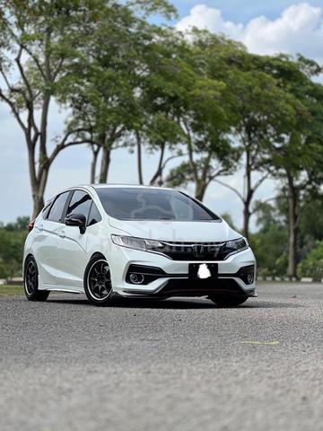 2015 Honda JAZZ 1.5 V (A) - 1