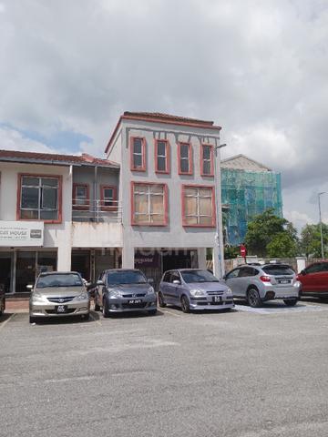 Desa Alam , Near Bukit Raja , Seksyen U12 , Shah Alam 1