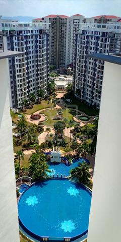 Penang Bayan Lepas middle room for rent (Near Queensbay Mall& Factory) 1