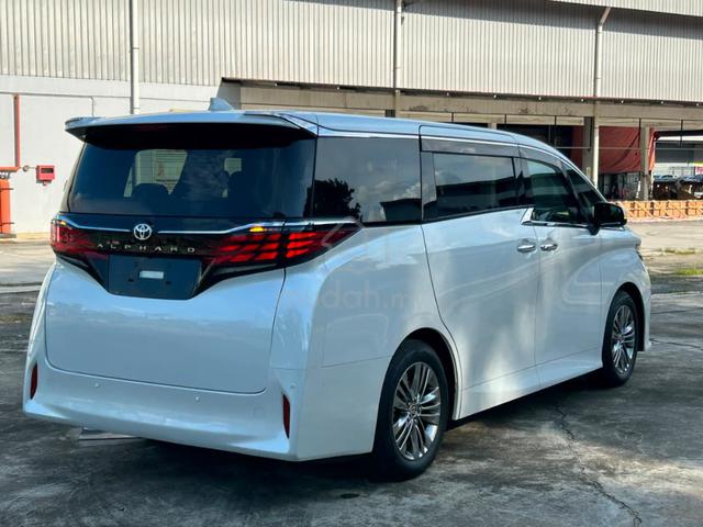 2025 Toyota ALPHARD 2.5 Z AD.PARK SROF 5A 2K KM - 2