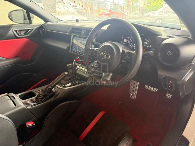 2022 Toyota 86 2.4 GR (A) RZ PRICE Wit DUTY  UNREG - 5