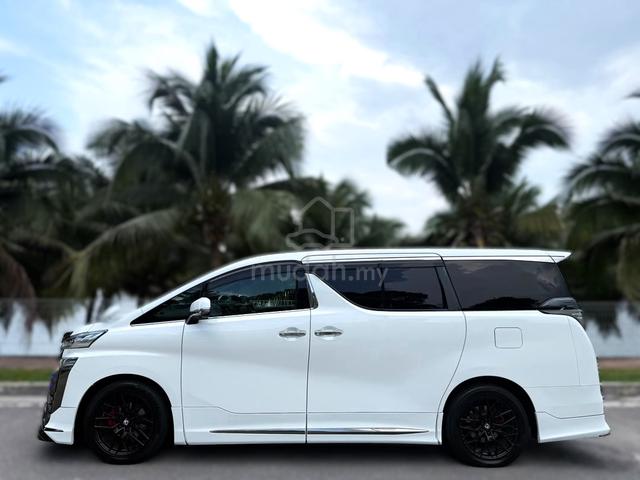 Toyota Vellfire 2.5 SUNROOF | 360 CAM | POWER BOOT - 5