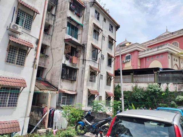 Desa Petaling Flat 1