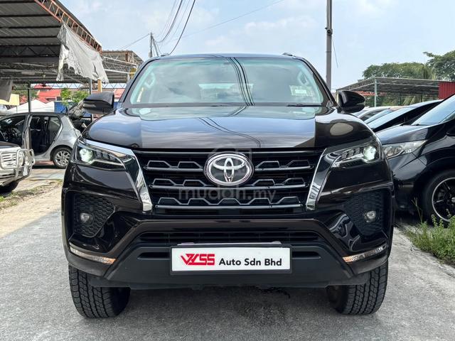 Toyota FORTUNER 2.4 Service Record 4X4 Facelift - 4