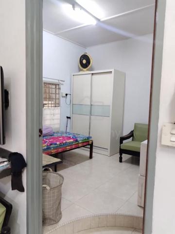 Single Storey Terrace, Taman Free School, 2 Rooms 1