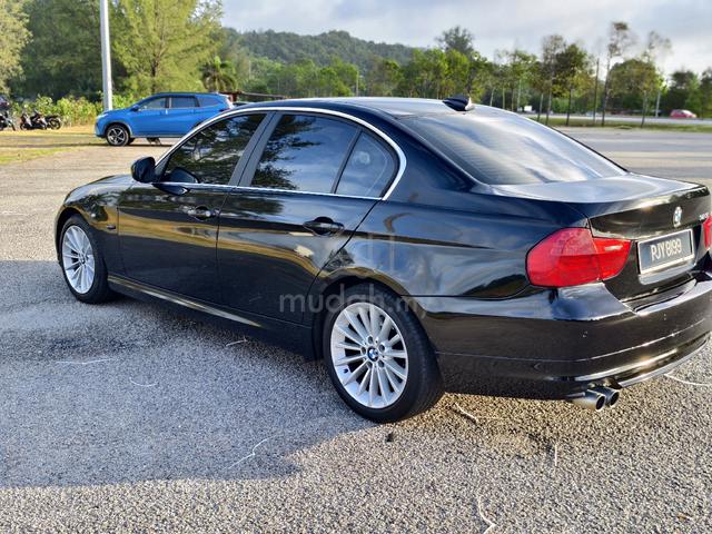 Bmw E90 323I - 3