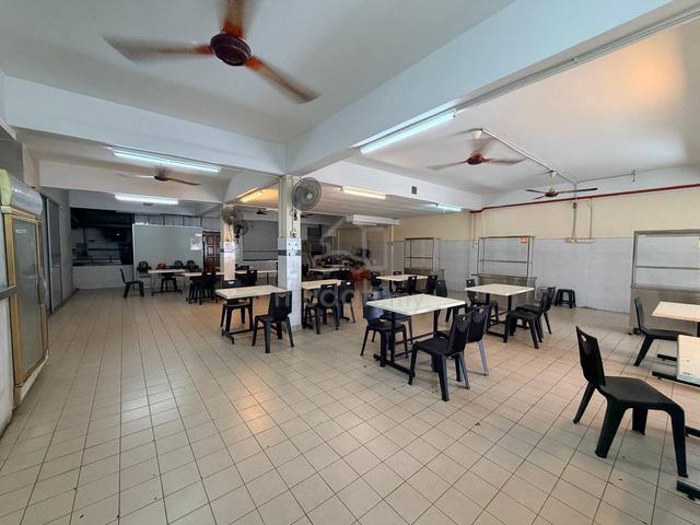 Ujong Pasir Ground Floor Adjoining Shoplot β For Rent 1