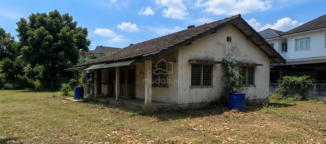 Rare Residential Land For Sale in Puchong Batu 14 Existing Old House 1