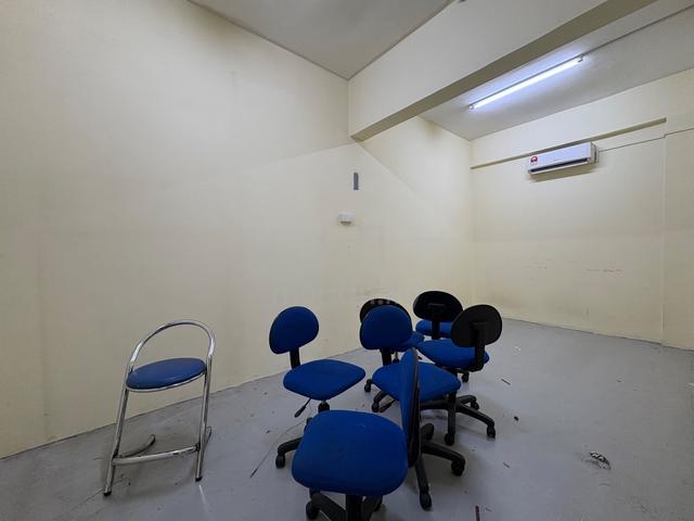 Skudai Mutiara Mas Shoplot Corner 1st Floor Renovated Good Condition 5
