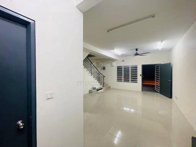 Double Storey End Lot Kita Bayu @ Cybersouth Dengkil For Rent 1