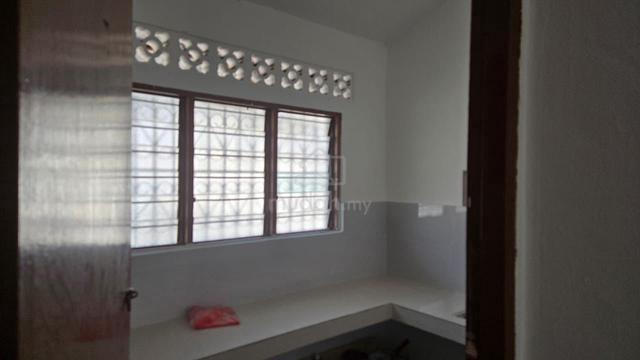 kepong baru single storey limited unit 1