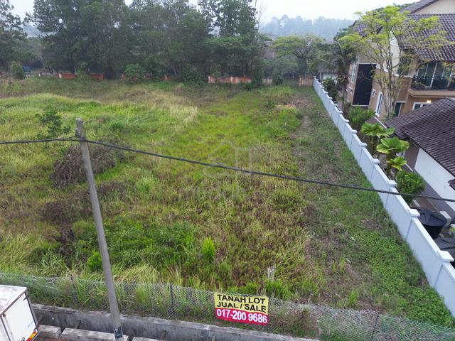 Large private Banglo Land 1