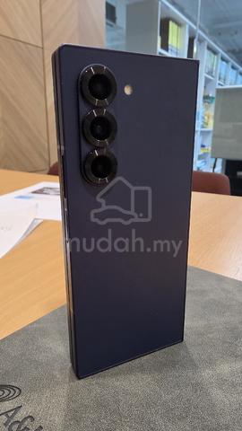 Carousel Image Selected