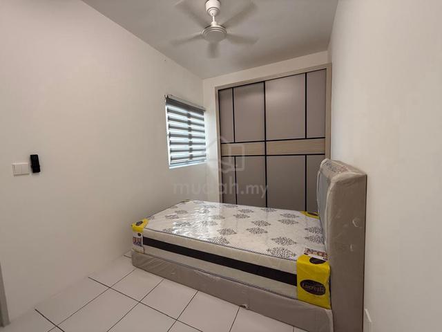 Fully Furnished Kuala Lumpur Bandar Tasik Selatan Room For Rent 1