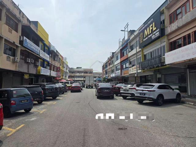 Port Klang 3 Storey Endlot Freehold Shoplot BELOW BANK VALUE value buy 1