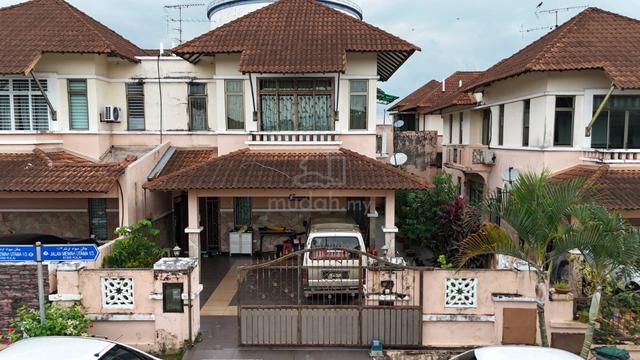 NonBumi 2-Storey Cluster Bandar Putra Kulai for SALE Fully RENO ! 1