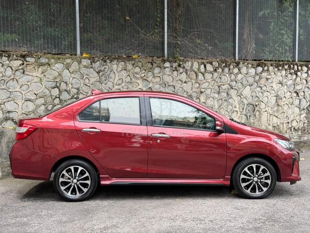 Perodua BEZZA 1.3 AV FACELIFT (A) LOW MILEAGE - 3