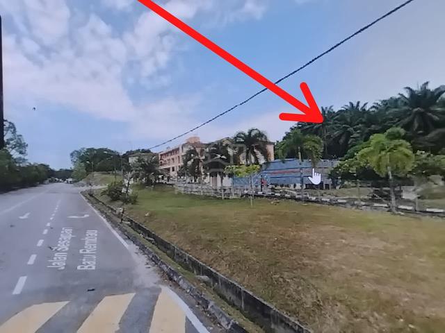Semenyih, Beranang. 5 ac. Freehold. Mainroad With KM 1