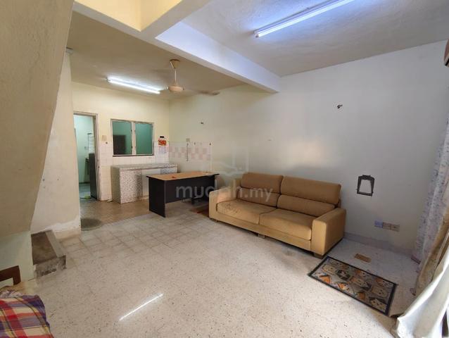 [Nice+Aircond+Heater] 2 Storey Terrace - Taman Jati, Batu 17, Rawang 1