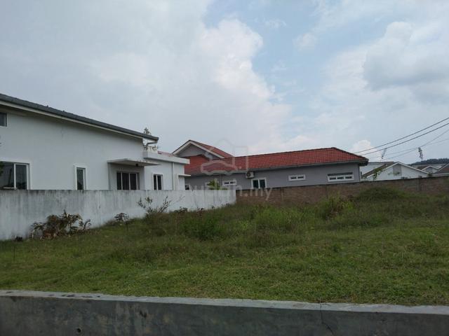 Tanah Corner Lot Kediaman untuk Dijual 1
